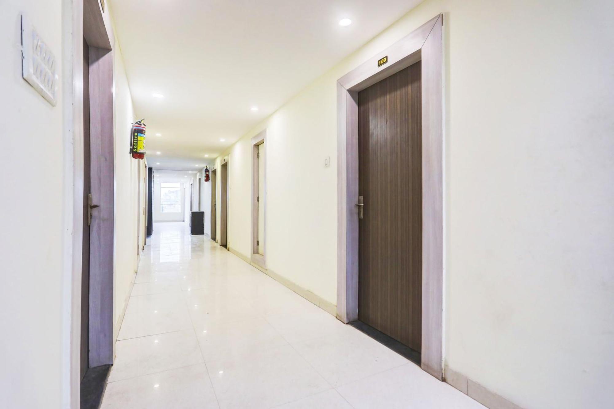 Super Townhouse Hoshangabad Road Near Aashima Mall Samarda Kaliāsot 외부 사진