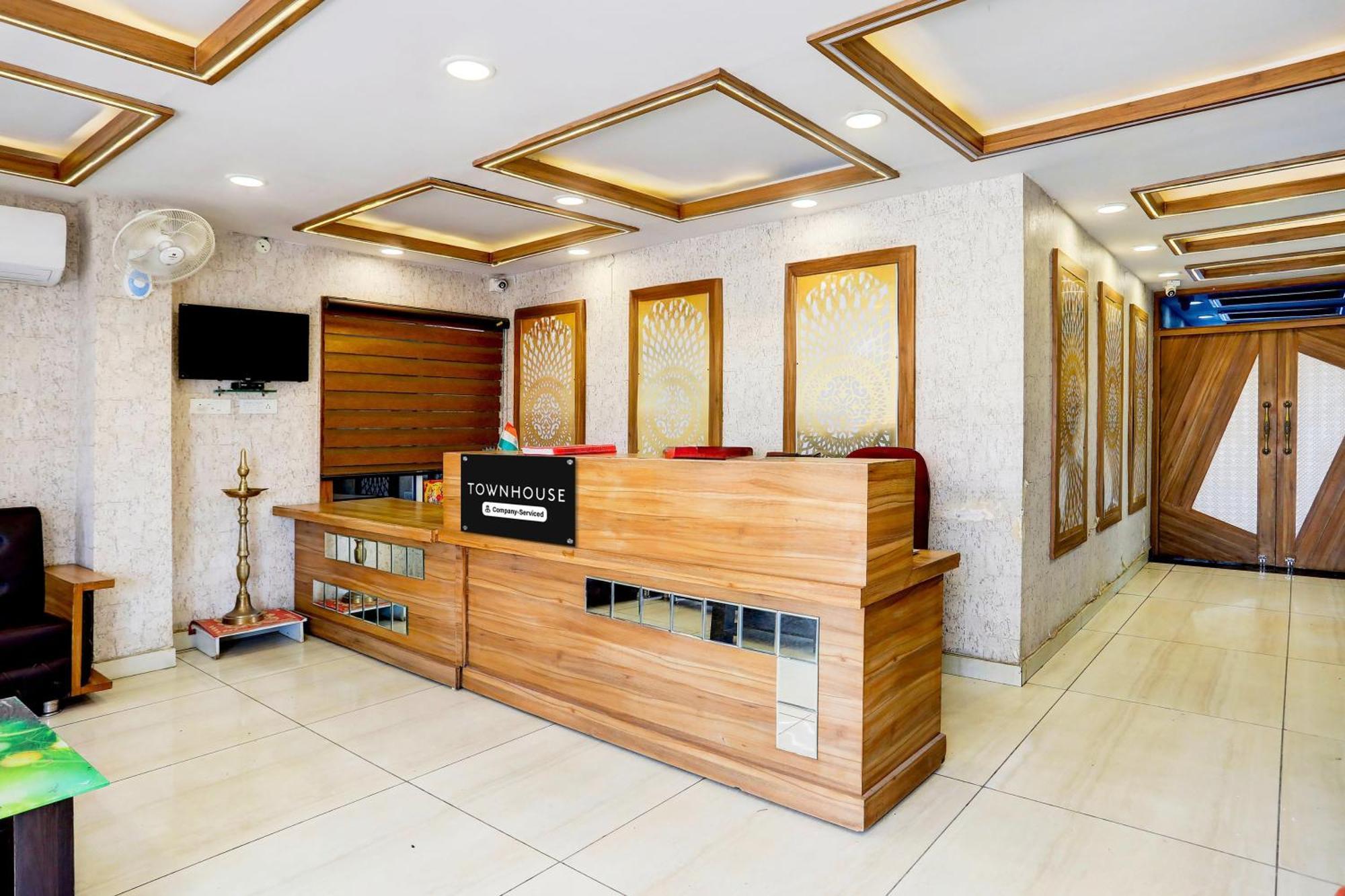 Super Townhouse Hoshangabad Road Near Aashima Mall Samarda Kaliāsot 외부 사진