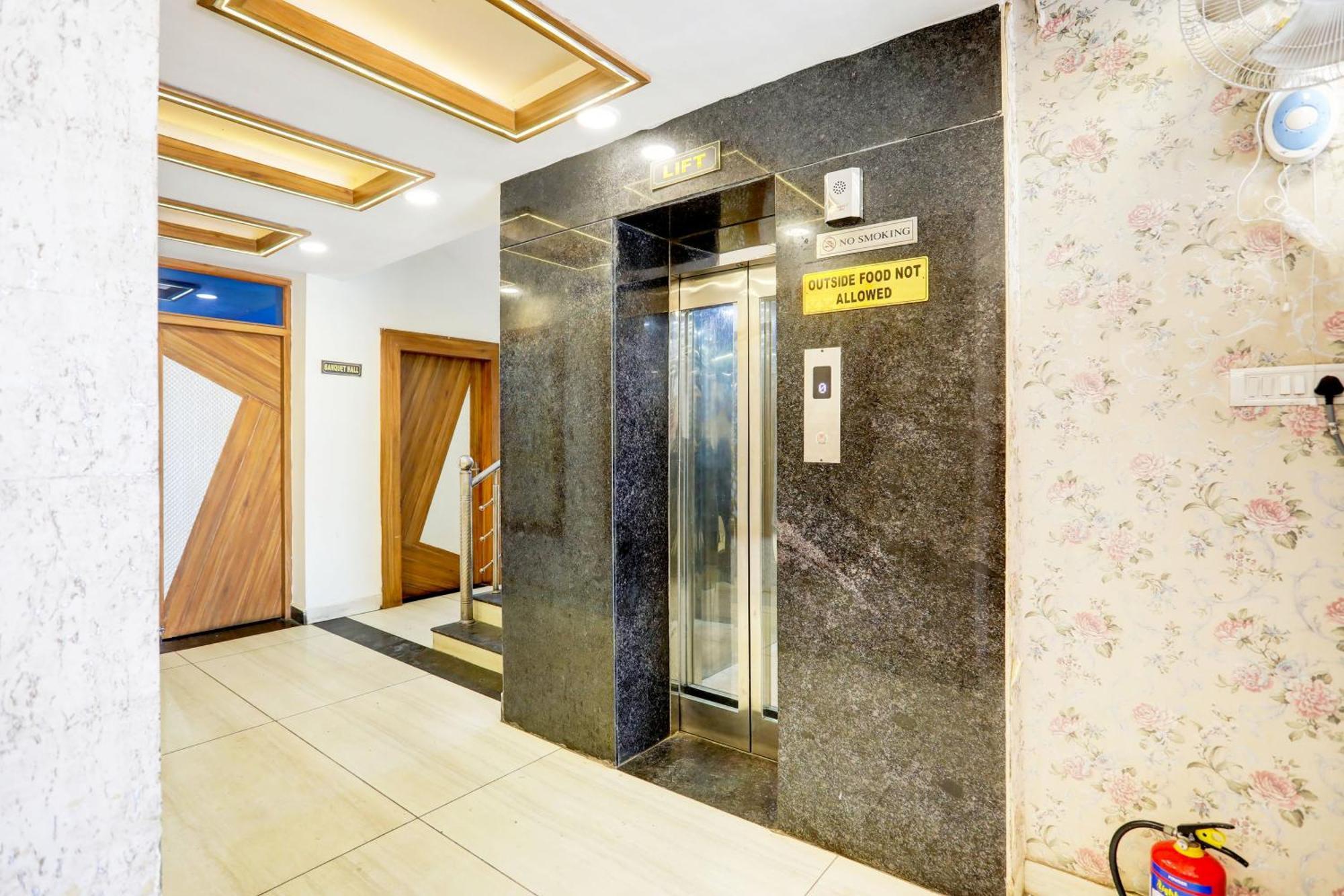 Super Townhouse Hoshangabad Road Near Aashima Mall Samarda Kaliāsot 외부 사진